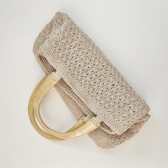 Vintage white cream crochet handbag summer vacation beach purse acetate handles - Picture 10 of 14